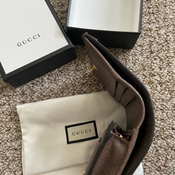 Gucci Wallet - Picture 5 of 7